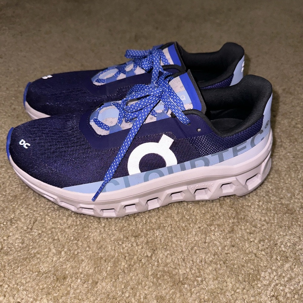 Women’s OnCloud Cloudmonster Sneakers